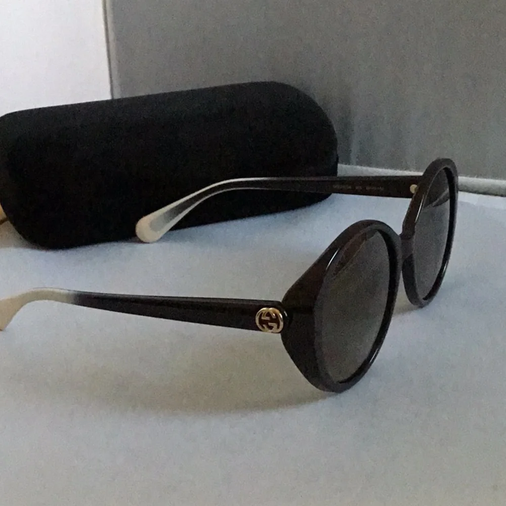 GUCCI SUNGLASSES FOR LADIES. - Picture 4 of 12